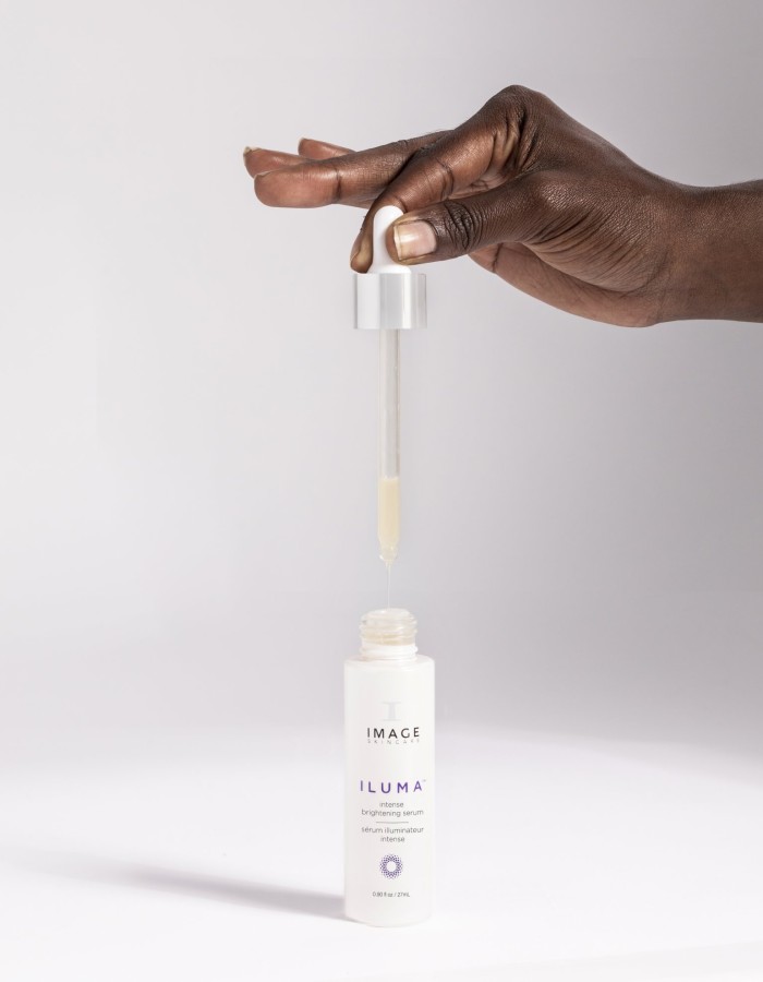 Iluma Intense Brightening Serum